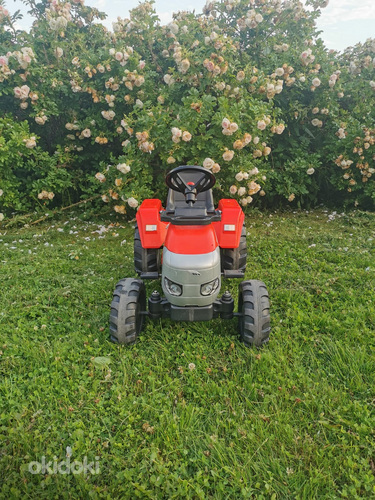 Laste pedaaltraktor / laste pedaaltraktor