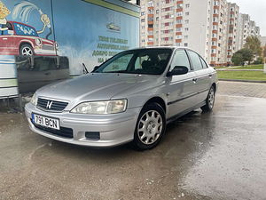 Honda Accord (1 foto / 6)