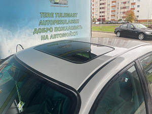 Honda Accord (6 foto / 6)