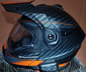 KIIVER SCORPION ADX-1(XXL) + HANDS-FREE CARDO FREECOM 4X (1 foto / 2)