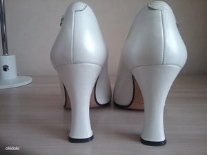 Pierre Cardin nahkkingad, suurus 38 (1 foto / 3)