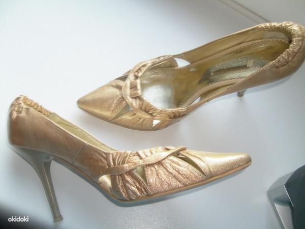 Красивые женские туфли, размер 37 (фото #2)