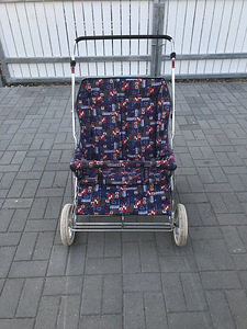 Kaksikute käru (1 foto / 2)