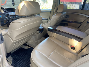 BMW 745D 220KW Facelift (9 foto / 14)