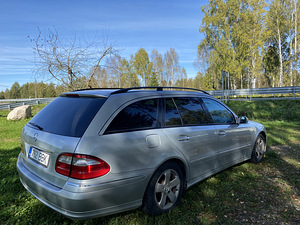 Mercedes-Benz E220 CDI 110KW 2005a (3 foto / 7)