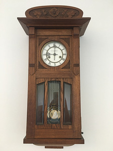 Антикварные настенные часы Le Roy