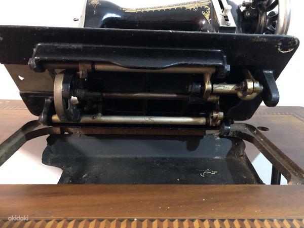 Швейная машинка Хусварна (фото #5)