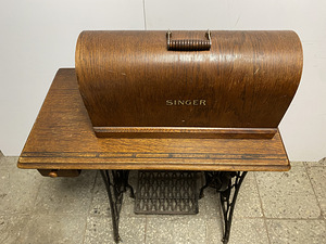 Швейная машина Singer 1908 г. (2 фото из 10)