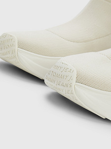 Tommy Hilfiger jalanõud (2 foto / 2)