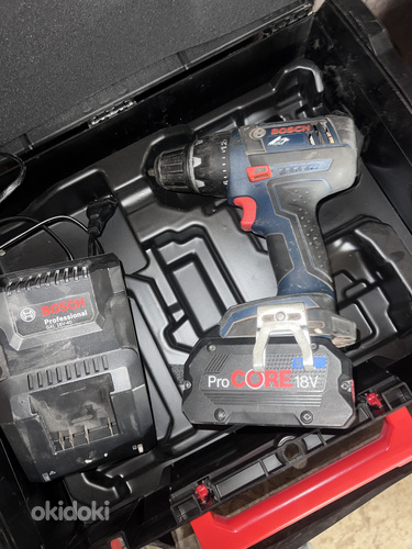 Аккумуляторная дрель Bosch Professional 18V + аккумулятор + зарядное устройство