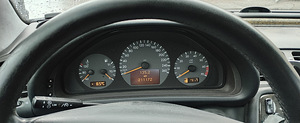 Mercedes-Benz CLK 320 Avantgarde 3.2 V6 + LPG 160kW (9 foto / 13)