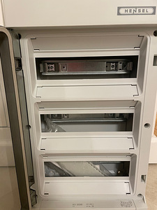 Поверхность электрощита 36 модулей (3х12м), Hensel, KV3536 (2 фото из 4)