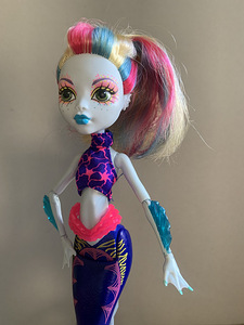Monster High - Glowsome Ghoulfish Lagoona Blue