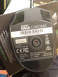 Razer Naga Chroma (3 фото из 3)