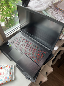 Msi notebook (1 foto / 1)