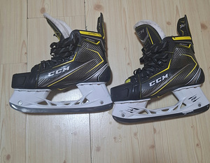 Коньки CCM Tacks. (1 фото из 2)