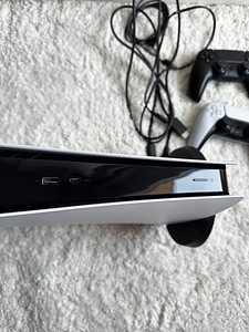 Sony PlayStation 5 Digital 2 контроллера (4 фото из 6)