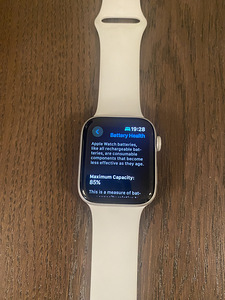 Apple Watch 4 44mm GPS White (2 foto / 2)