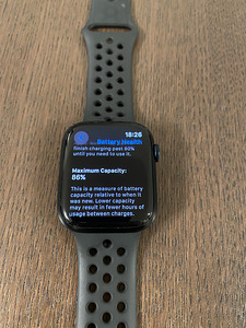 Apple Watch 7 45mm GPS Nike Black (2 foto / 2)