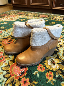Skechers nahast saapad, taas moes kiilkontsaga (4 foto / 5)