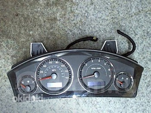 Jeep Grand Cherokee 2005-2010 juhtpaneel (3 foto / 3)