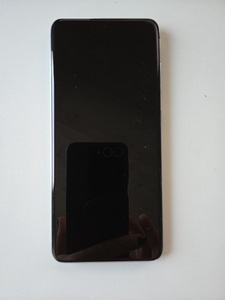 Samsung Galaxy S 20 128GB, uus aku (9 foto / 9)