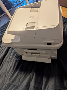 Многофункциональное устройство Xerox 3220 - принтер, сканер, (3 фото из 5)
