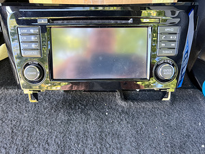 Peakomplekti raadio NissanX-Trail t32,Qashqai (2 foto / 8)