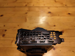 Видеокарта GIGABYTE RTX 3090 GAMING OC (4 фото из 4)