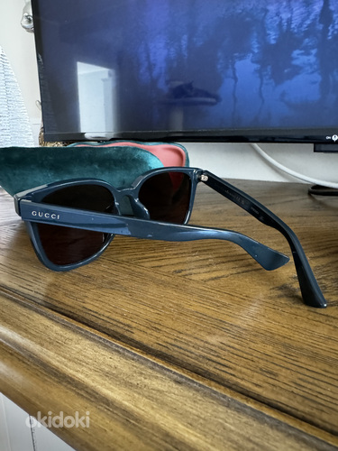 Новые солнцезащитные очки GUCCI (фото #2)