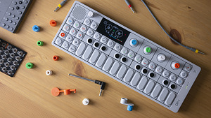 Synthesizer teenage engineering op 1 v2.0 (1 foto / 2)
