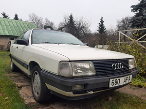 Audi 100 c3 1.8 66kw (1 foto / 8)