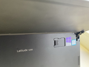 Dell Laditude 5285 (7 foto / 7)