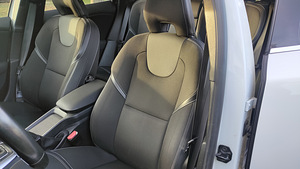 Volvo V40 Momentum D2 (8 foto / 12)
