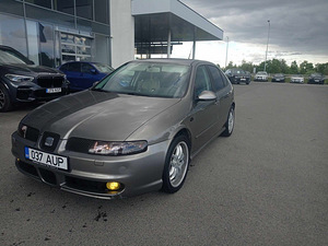 M/v Seat leon cupra 2.8 vr6 6k manu nelik (7 foto / 9)