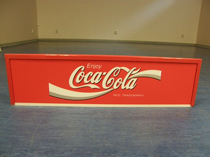 COCA-COLA REKLAAM, valguskast (1 foto / 3)