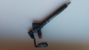 Denso pihusti Toyota 23670-0R040 (1 foto / 2)