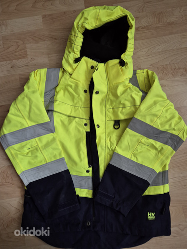 Рабочая куртка."Tranemo workwear" S-размер. Новая.