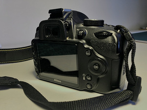 Nikon d3200 + nikkor 18-55mm (3 foto / 4)
