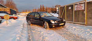 MERCEDES-BENZ E 220 CDI T (1 foto / 3)