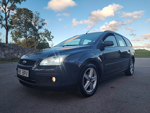 Ford Focus (3 фото из 6)