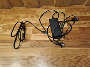 Xbox 360 453gb пульт, кабели + 7 игр (3 фото из 3)