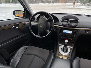 Mercedes Benz W211 (9 foto / 11)