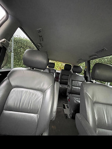 Toyota Previa (8 фото из 8)
