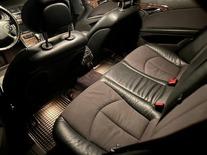 MERCEDES-BENZ w211 E320CDI (7 foto / 8)