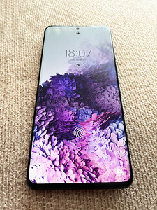 Samsung S20+ 128Gb (3 foto / 6)