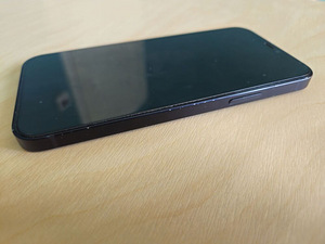iPhone 12 Black 128GB + ümbrised + laadija (7 foto / 9)