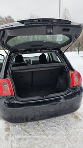Toyota Auris 2008 RS (7 foto / 14)