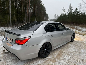 BMW 530 (6 foto / 10)