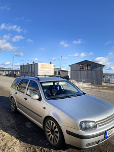 Volkswagen Golf 4 (6 фото из 8)